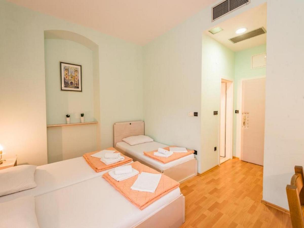 Guesthouse Aurora Trpanj Exterior photo