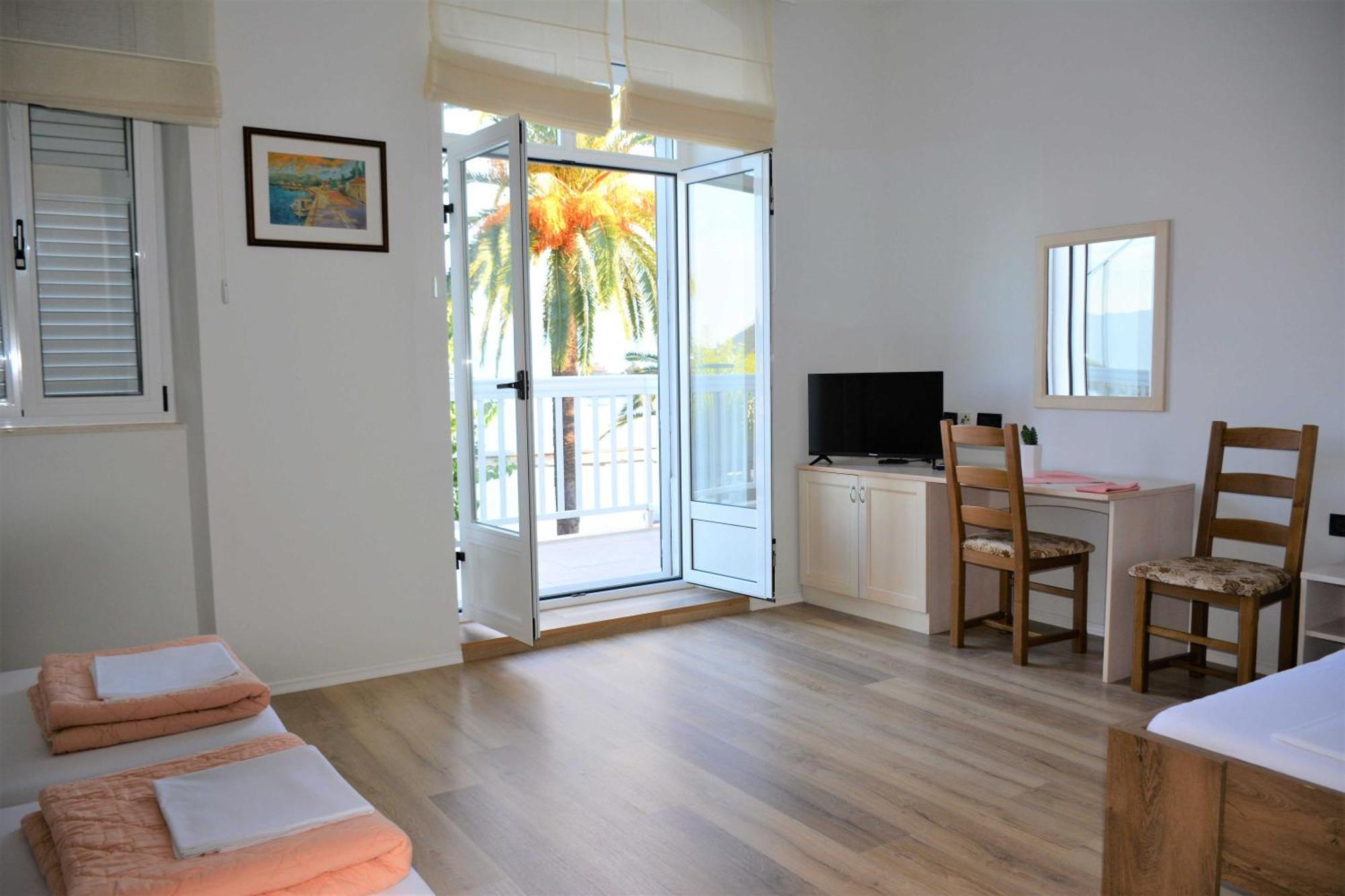 Guesthouse Aurora Trpanj Exterior photo